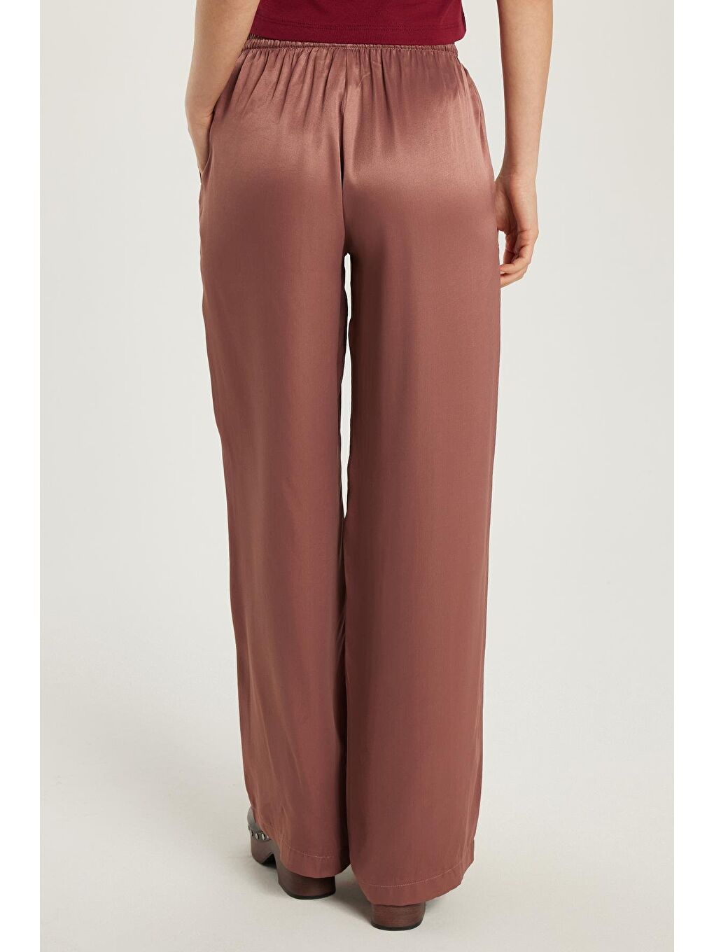 Kadın Regular Fit Beli Lastikli Bağlamalı Saten Geniş Paça Pembe Pantolon-3