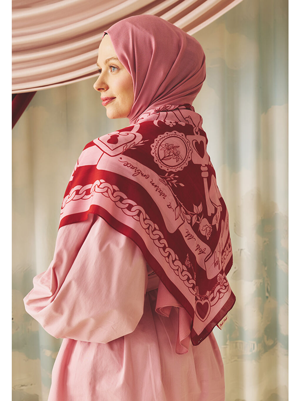 Kırmızı ETERNAL LOVE DESEN FLOŞ VİSKON EŞARP PINK ROSE-1