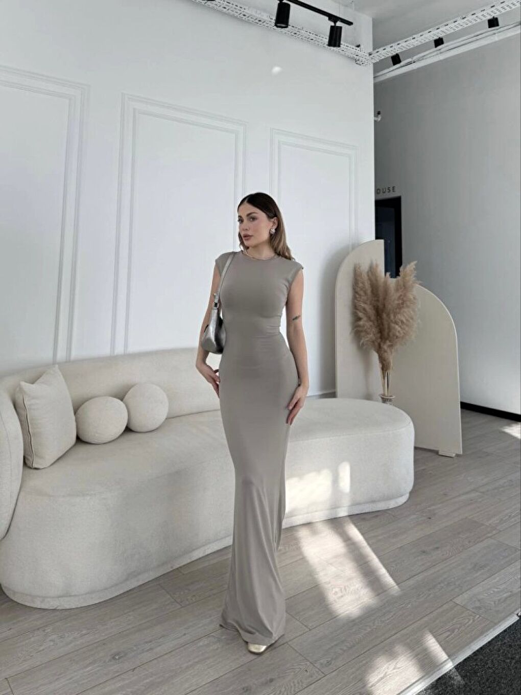 Kolsuz Uzun Elastanlı Elbise - Gri-2