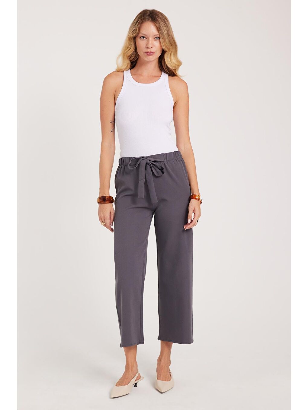 Kadın Relax Fit Rahat Kesim Lastikli Kuşak Bağlamalı Geniş Paça Antrasit Pantolon-4