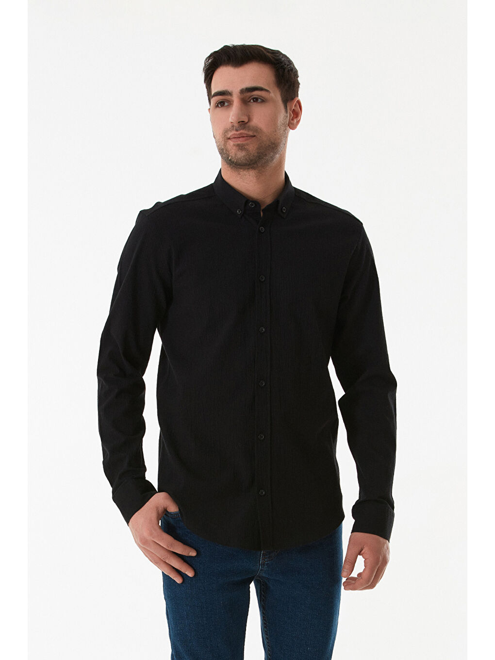 Siyah Krinkıl Kumaş Düğmeli Gömlek-1