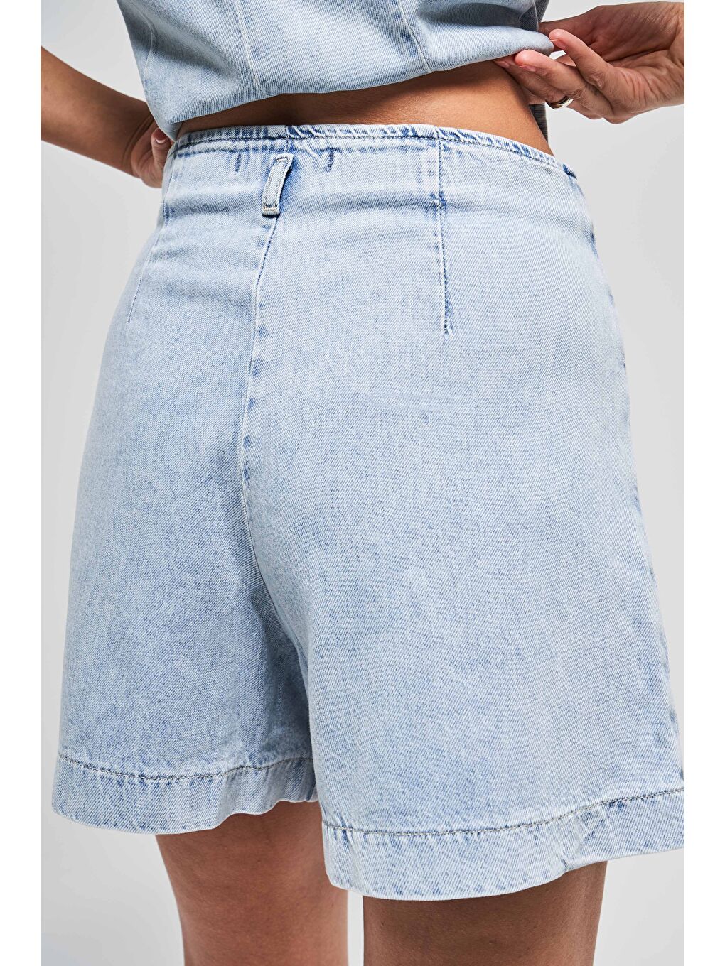 Mavi Kadın Jean Rengi 3s5-3 Çiçek Nakışlı %100 Pamuk Önü Pileli Tasarım Denim Şort Etek-4