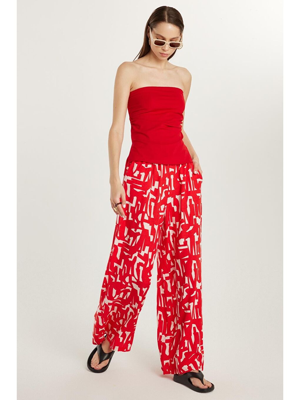 Karışık Kadın Regular Fit Beli Bağcıklı Geniş Paça Baskılı Pantolon-1