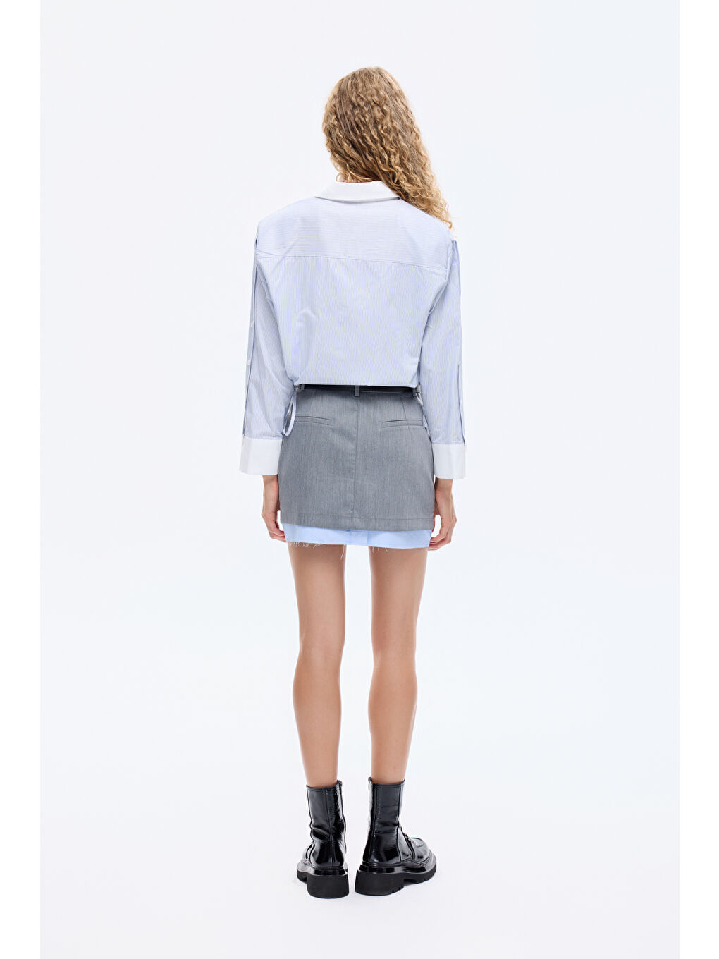 Çizgili Manşet Kol Arma Nakışlı Gömlek Mavi-4