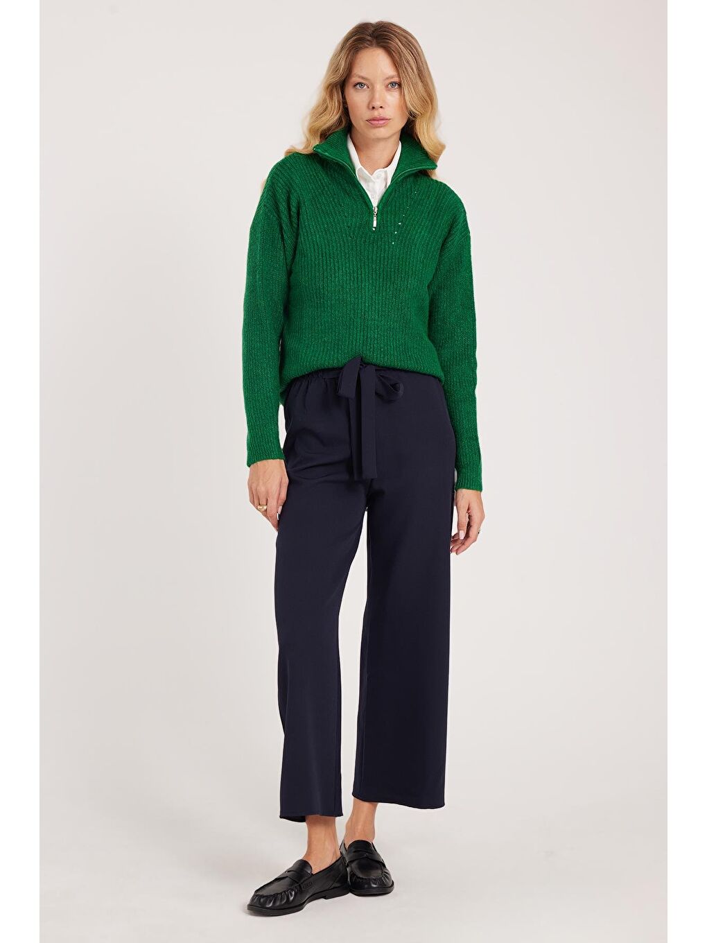 Kadın Relax Fit Rahat Kesim Lastikli Kuşak Bağlamalı Geniş Paça Lacivert Pantolon-4