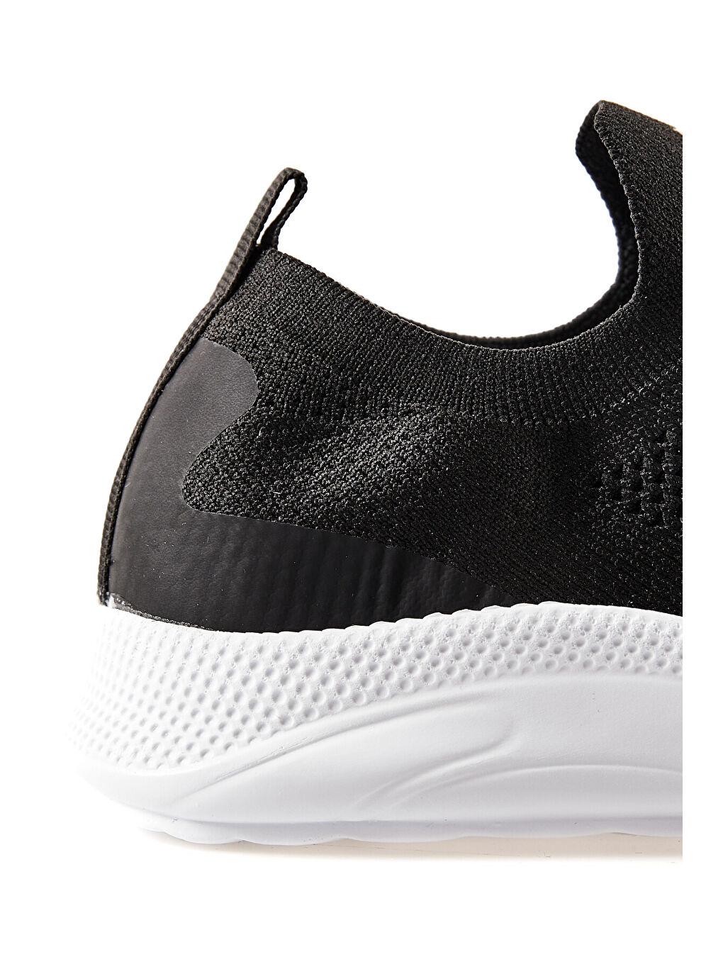 Siyah - Beyaz Yüksek Taban Fileli Bağcıksız Hafif Esnek Erkek Spor Ayakkabı - 89120-3