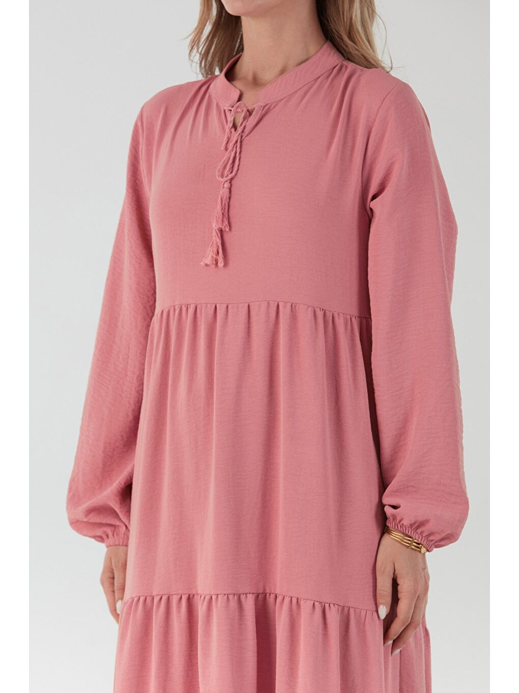 Pembe Fullamodest Yakası Bağlamalı Büyük Beden Elbise-4