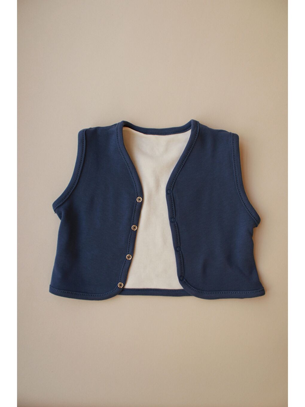 Ekru Balık Nakışlı Çift Taraflı Yelek-5