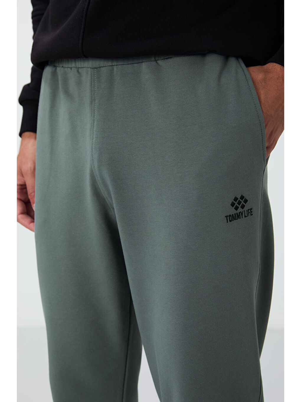 Yeşil Çağla Klasik Cepli Standart Kalıp Manşetli Erkek Eşofman Alt - 84652-3