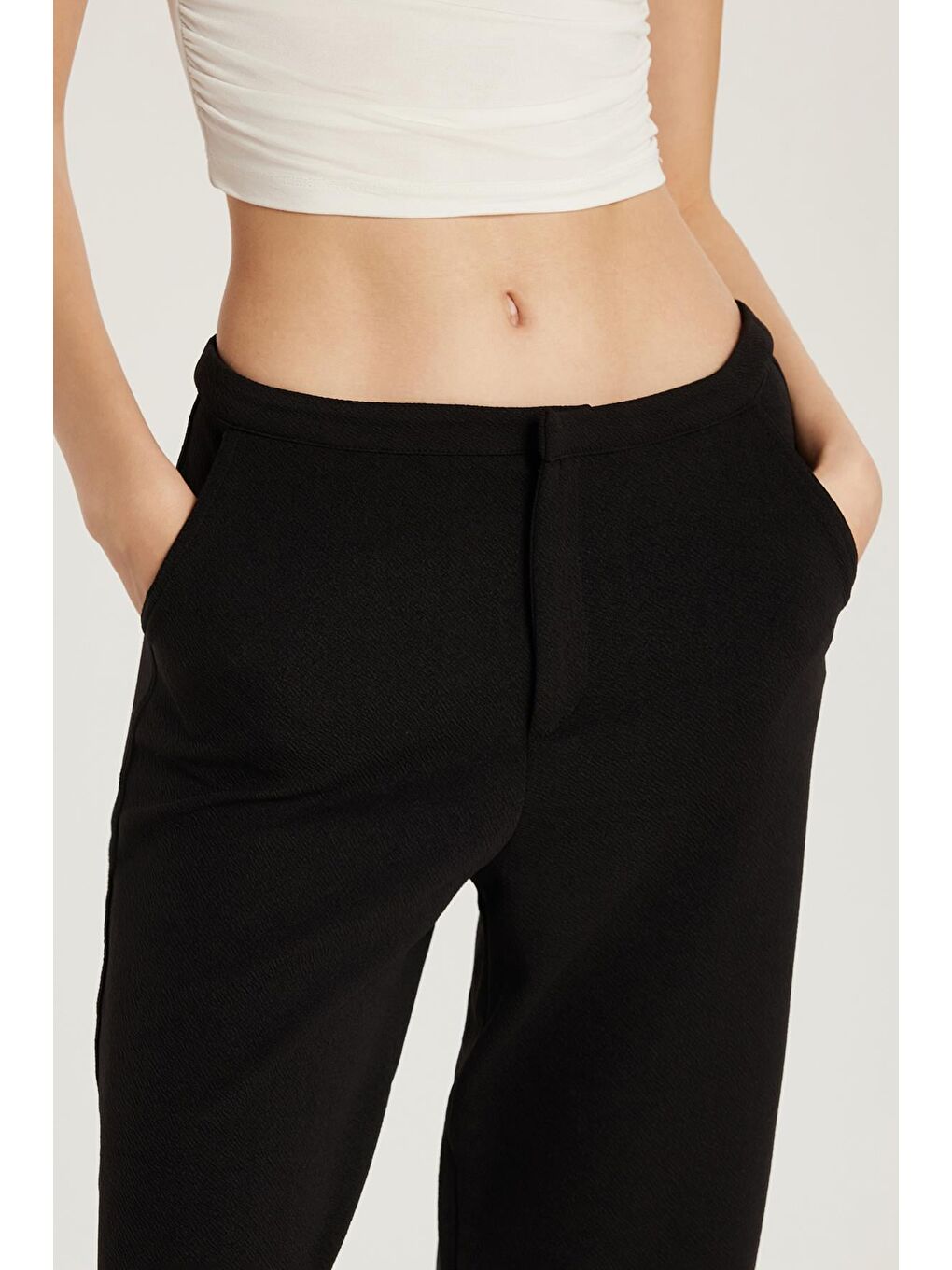 Kadın Slim Fit Dar Kesim Geniş Paça Siyah Pantolon-1