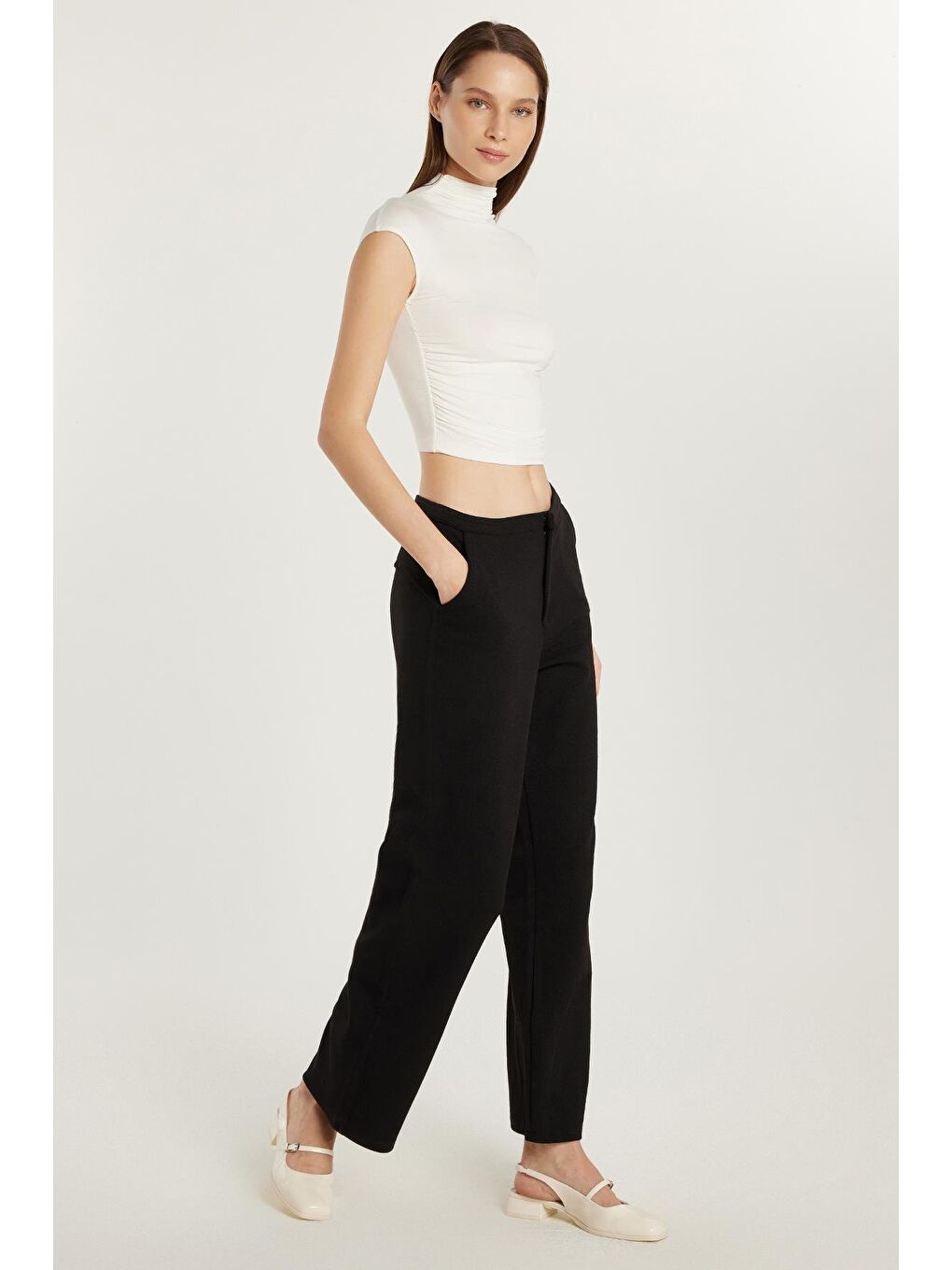 Kadın Slim Fit Dar Kesim Geniş Paça Siyah Pantolon-2