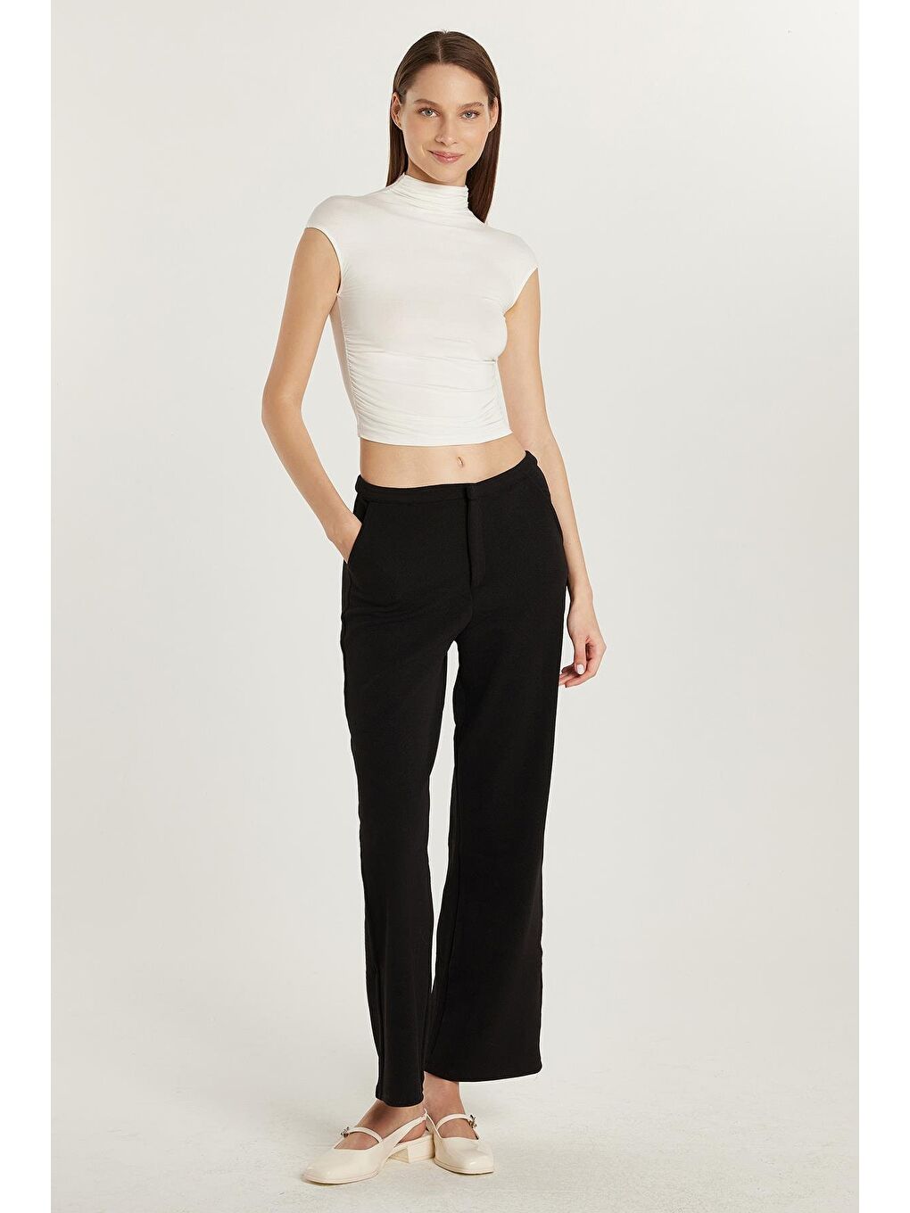 Kadın Slim Fit Dar Kesim Geniş Paça Siyah Pantolon-3