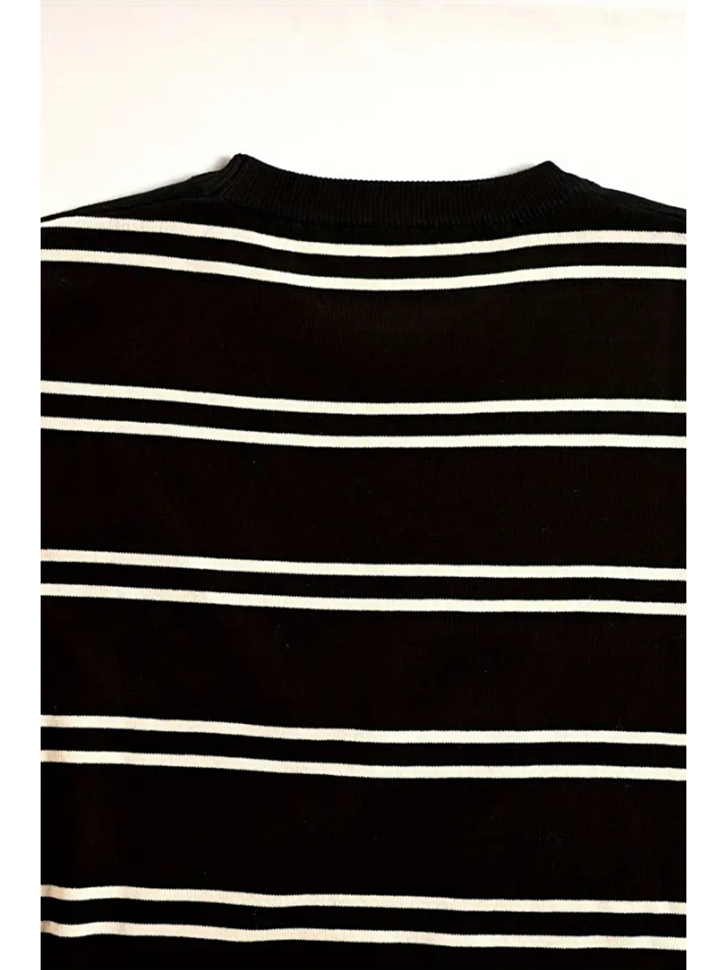 Siyah Erkek Çizgi Detaylı Slim Fit Bisiklet Yaka Triko Tişört-3