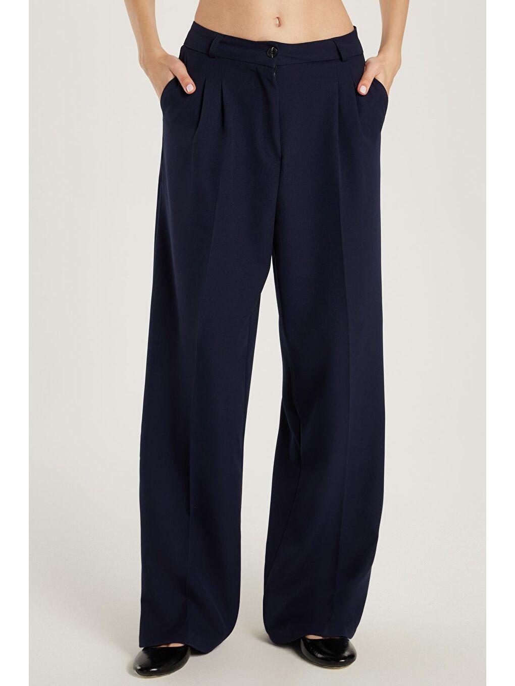 Kadın Regular Fit Pileli İspanyol Paça Lacivert Pantolon