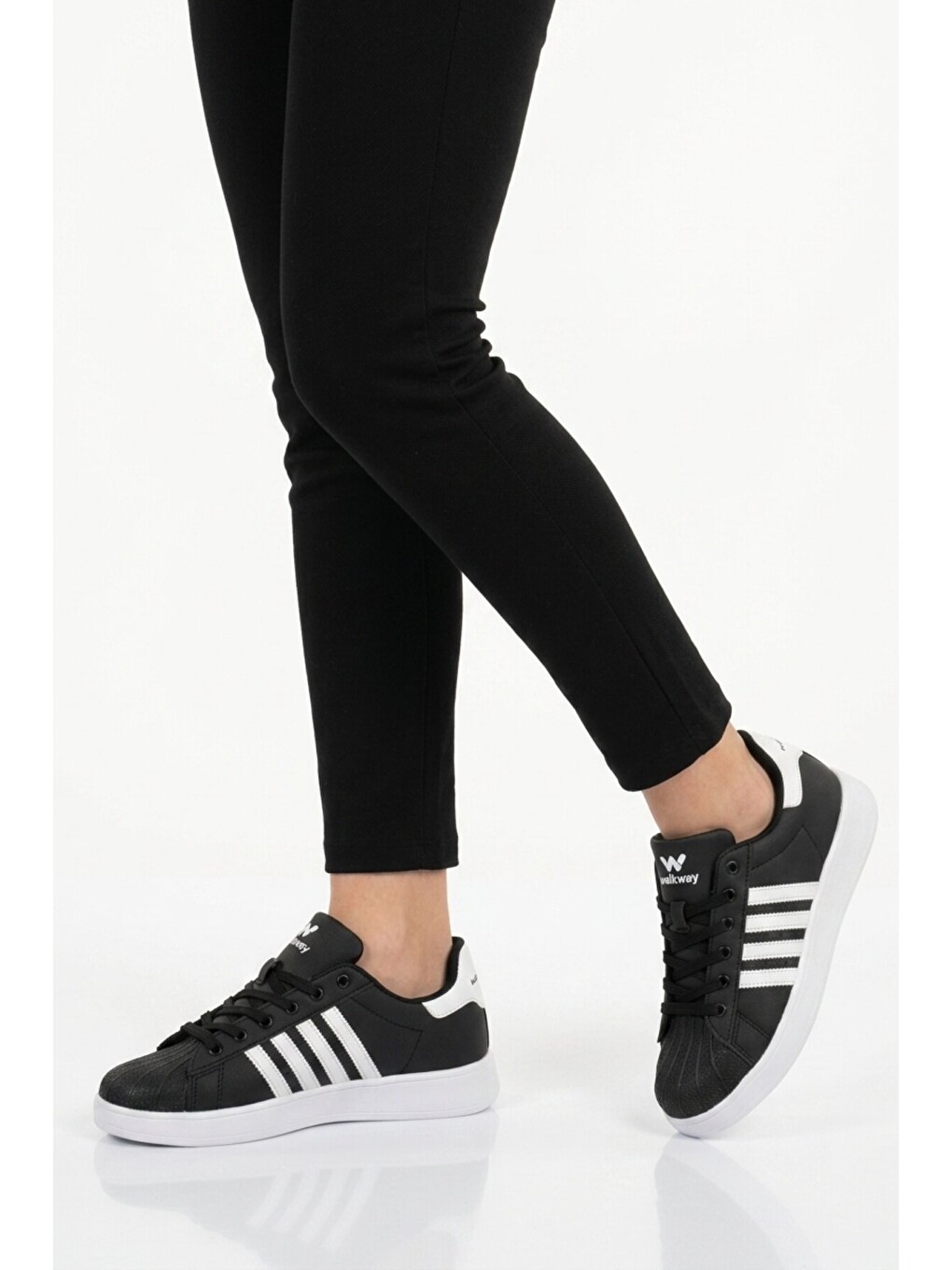 Siyah Beyaz Bağcıklı Cilt Hafif Unisex Spor Ayakkabı Senti G