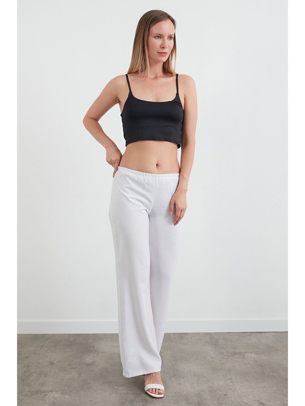 Beyaz Beli Lastikli Düşük Bel Modal Palazzo Pantolon-2