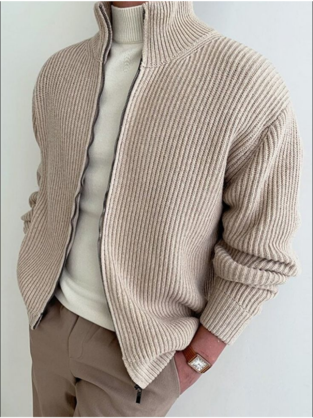 Bej Erkek Dik Yaka Fermuarlı Standart Fit Triko Hırka