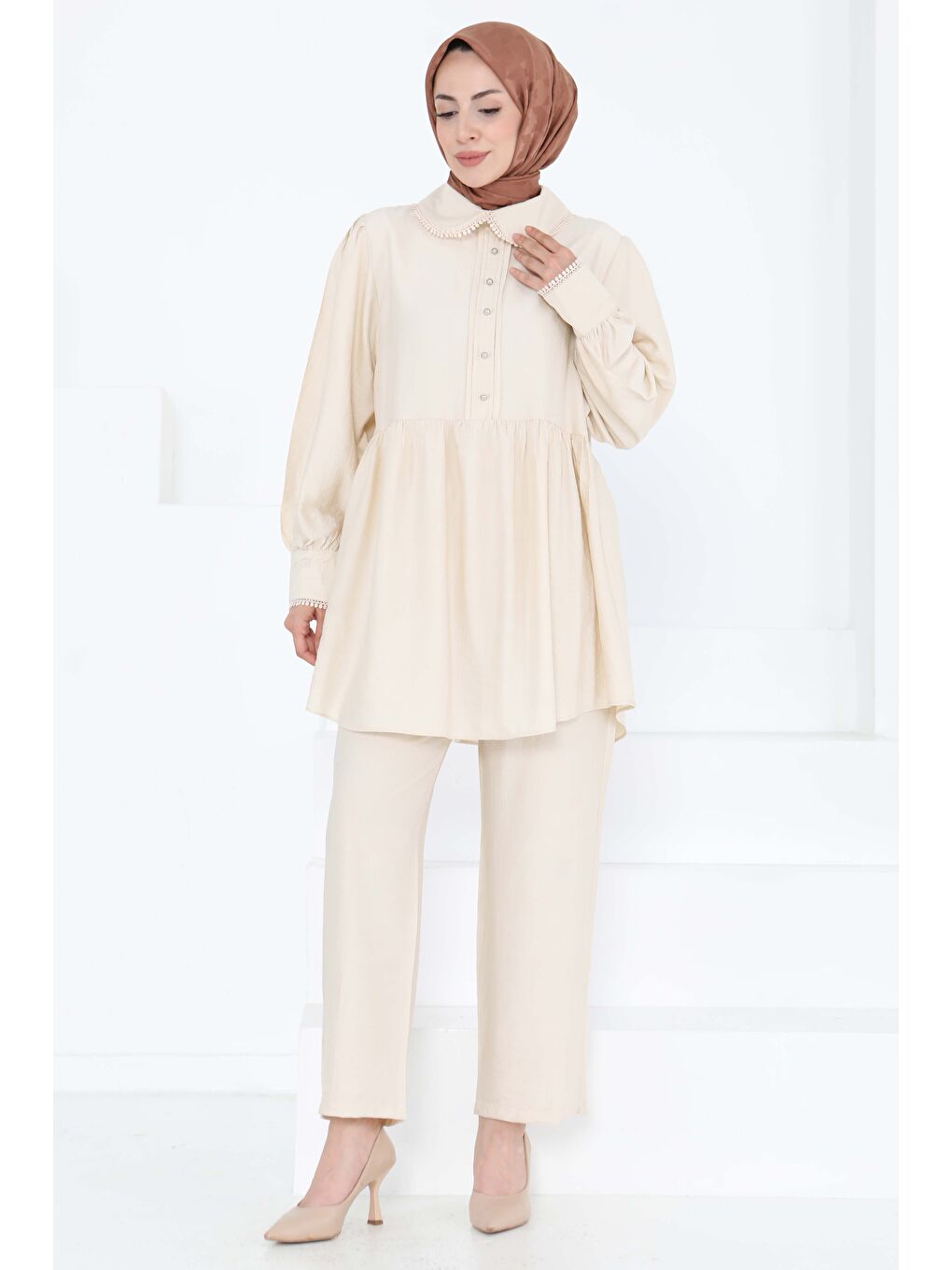 Yaka Detaylı İkili Takım Bej - 27182-1