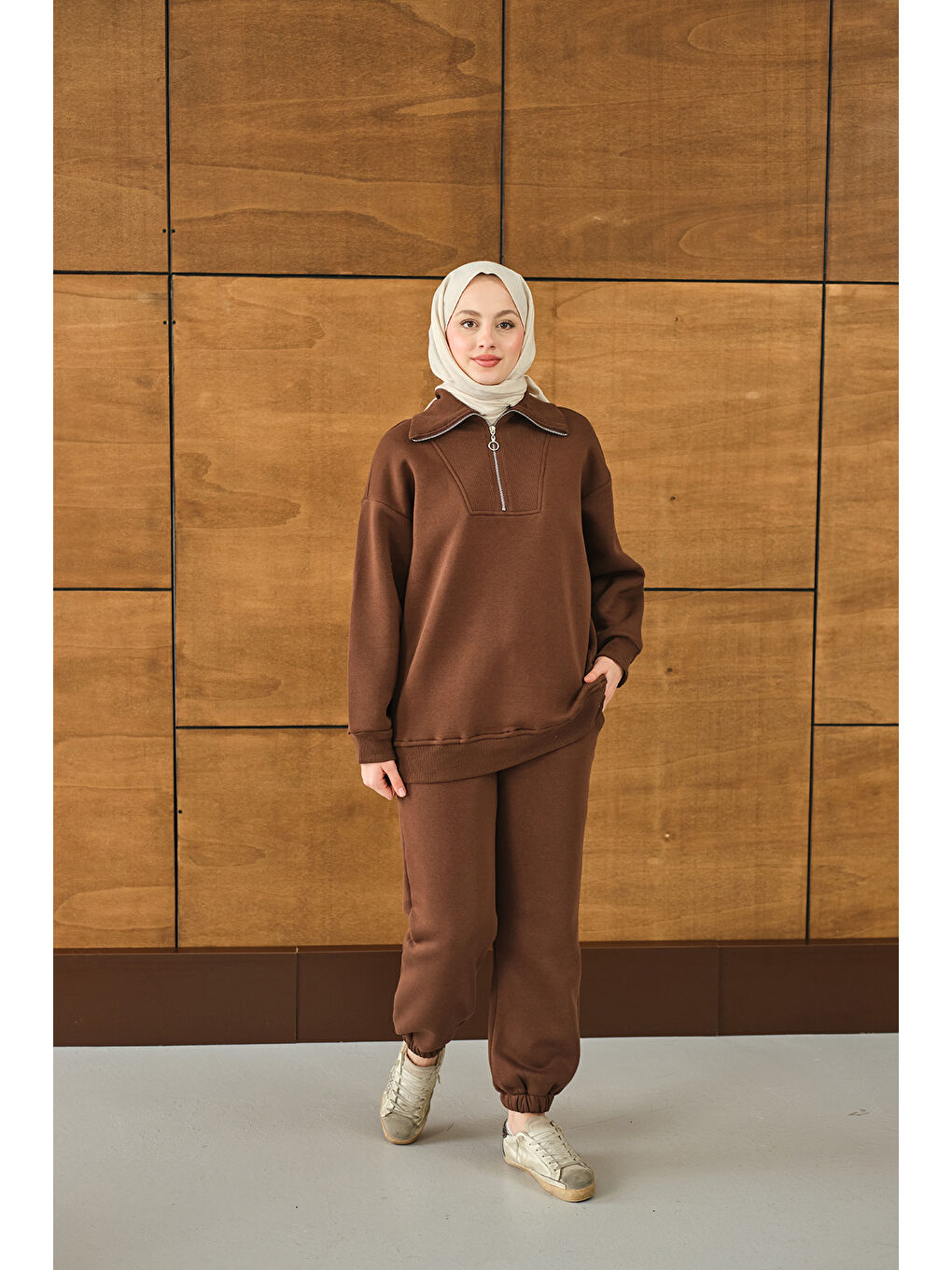 Kadın Yarım Fermuarlı Sweat Kahverengi-3