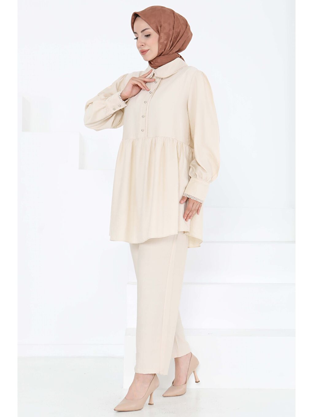Yaka Detaylı İkili Takım Bej - 27182-3