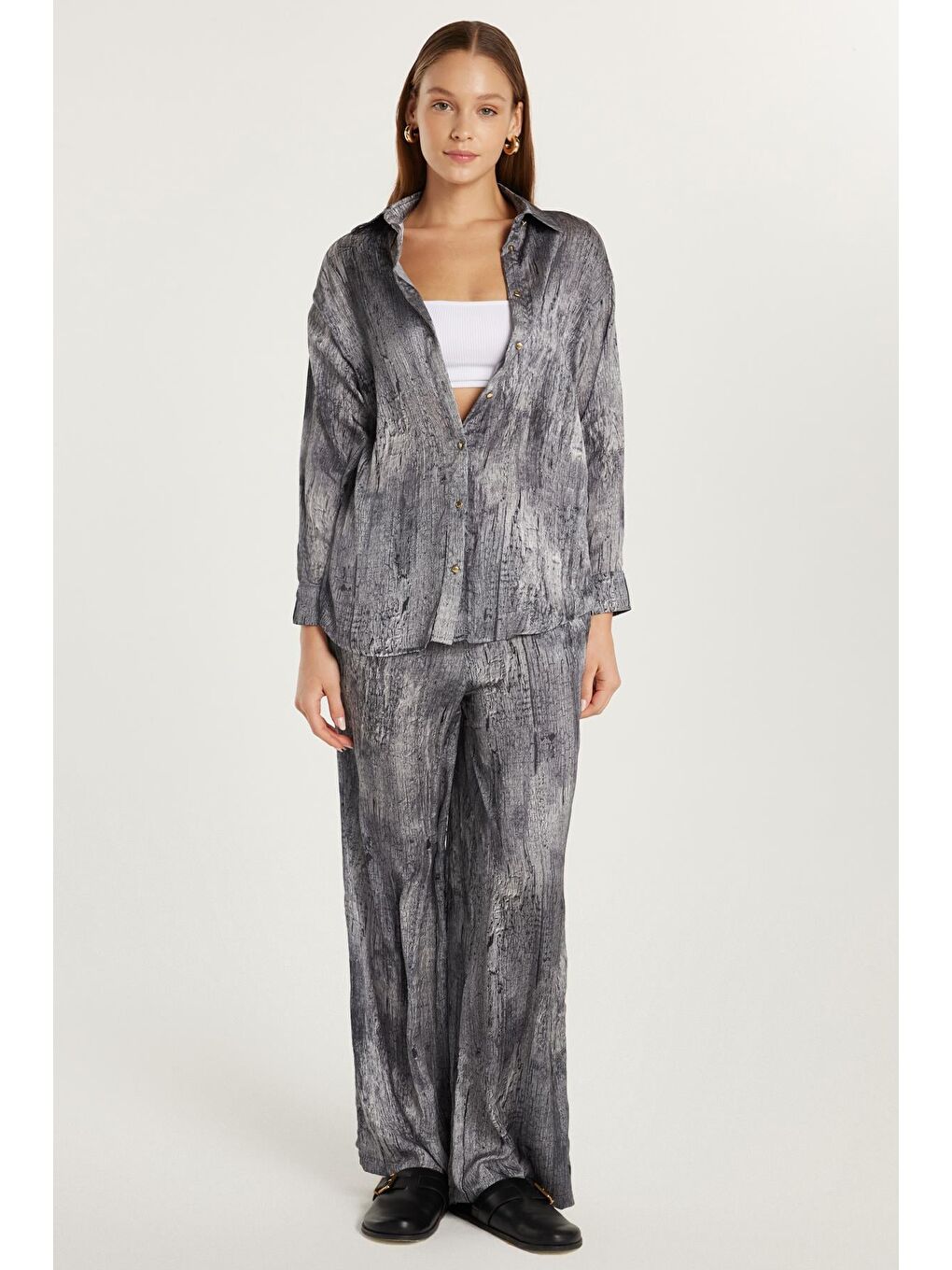 Kadın Slim Fit Lastikli Baskılı Geniş Paça Siyah Pantolon-3