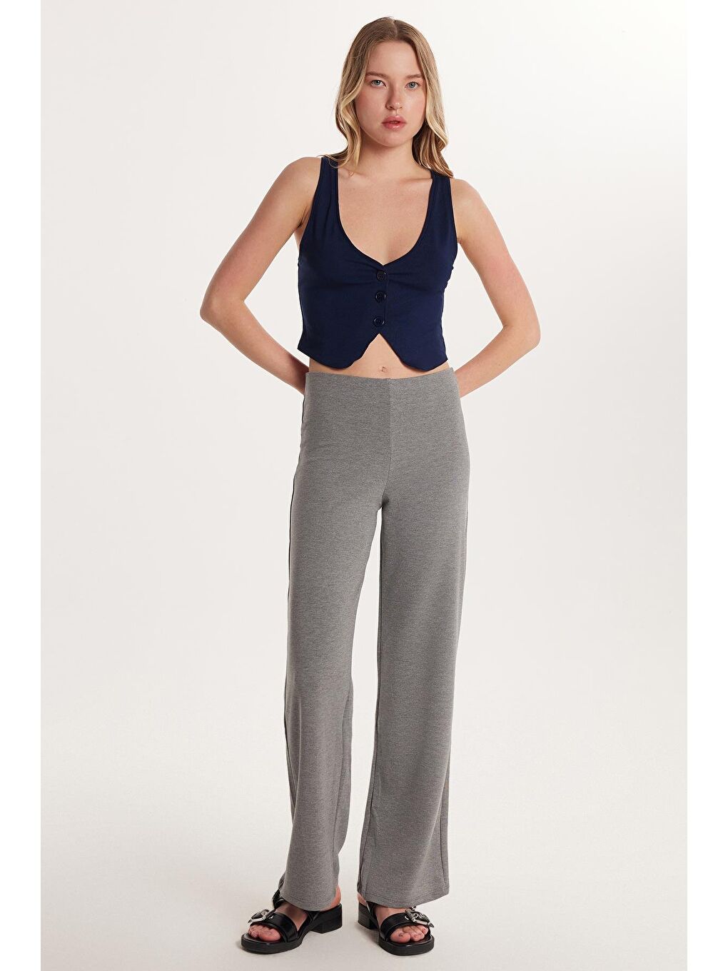 Kadın Relax Fit Rahat Kesim Lastikli Geniş Paça Modal Antrasit Pantolon-1