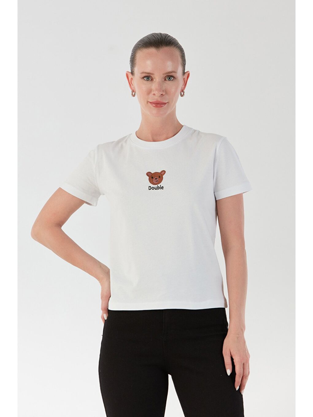 Beyaz Ayıcık Ve Yazı Nakışlı  Tişört