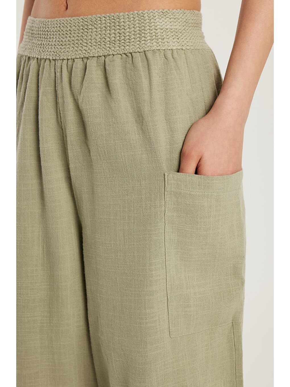 Kadın Relax Fit Rahat Kesim Beli Lastikli %100 Pamuk Bol Paça Haki Pantolon-1
