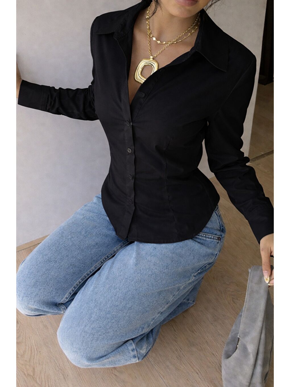 Siyah Kadın Premium Gömlek Slim Fit Uzun Kollu Ofis Günlük Kombin Basic Klasik Gömlek-2
