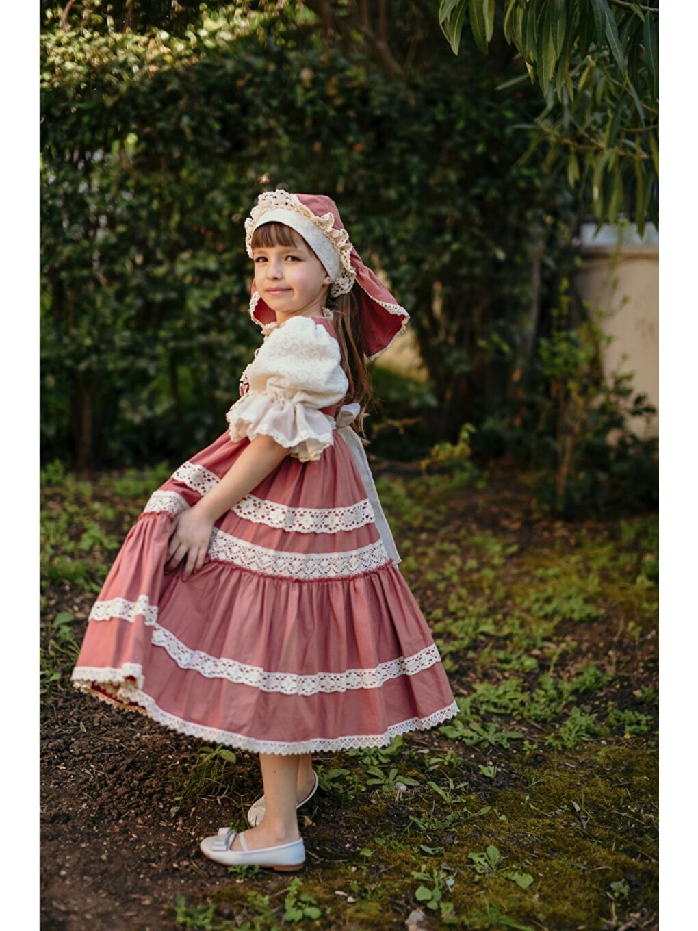 Kahverengi Bandanalı Dantel Detaylı Tasarım Vintage Kız Çocuk Elbise_M2206-4