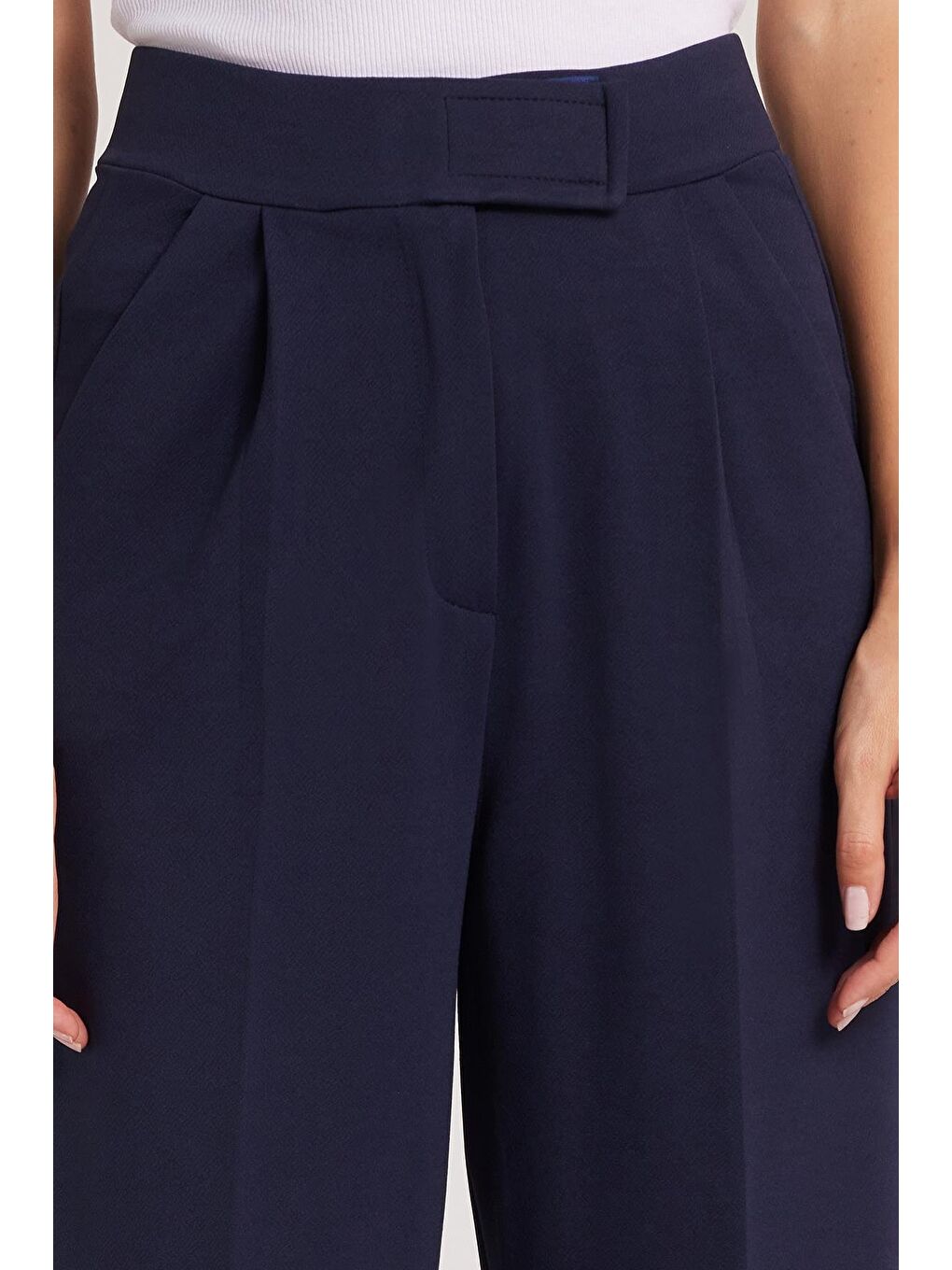 Kadın Regular Fit Klasik Kesim Cırt Kapamalı Geniş Paça Lacivert Pantolon-2