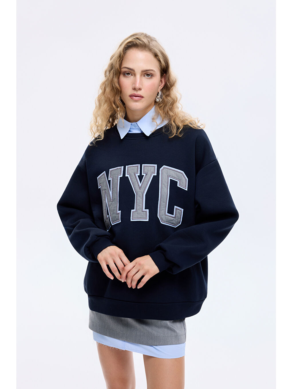 Gömlek Yakalı Nakış Detaylı Oversize Sweatshirt Lacivert-3