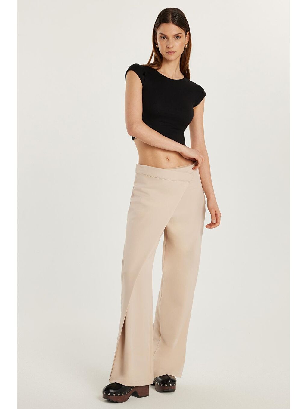 Kadın Standart Fit Geniş Paça Bej Double Pantolon-3