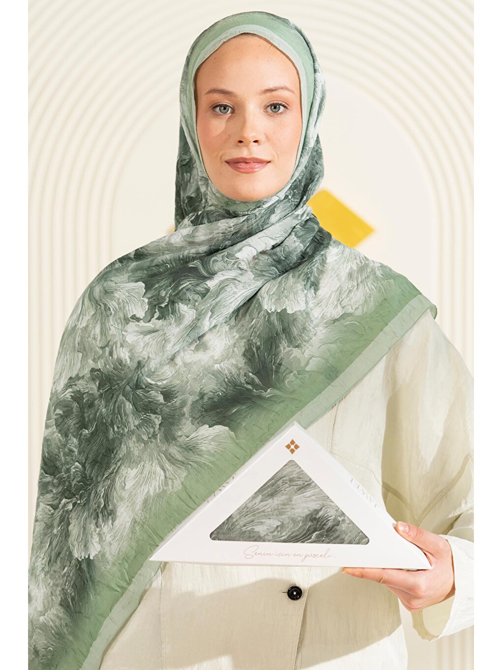 Yeşil Desenli Kırışık Dokulu Bloom Soft Şal-3