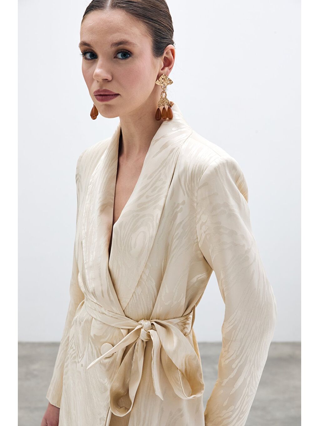 Bej Kuşaklı Desenli Uzun Ceket - Taş-5