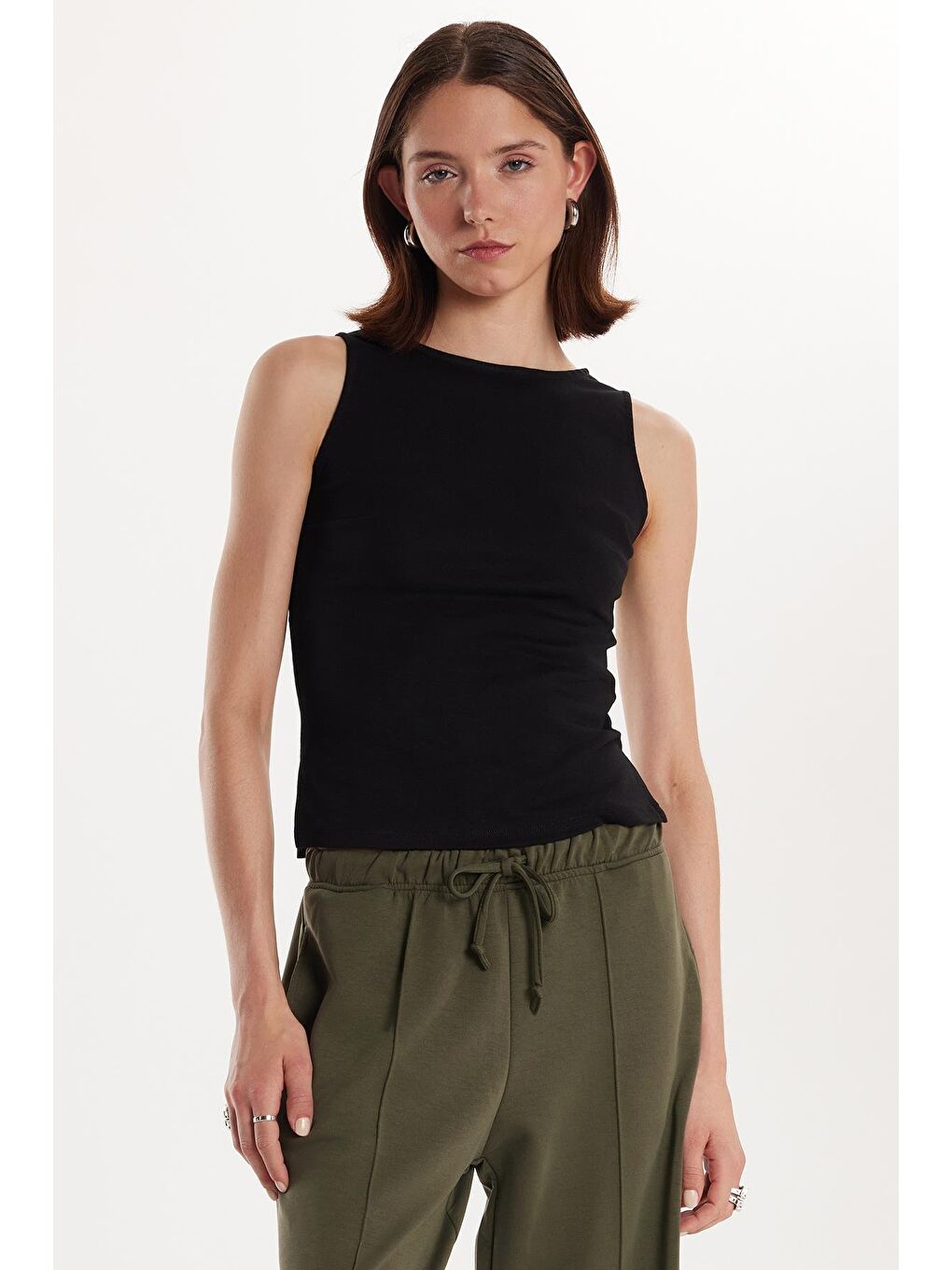 Kadın Modal Kumaş Slim Fit Dar Kesim Beli Lastikli Bağcıklı Haki Pantolon-1