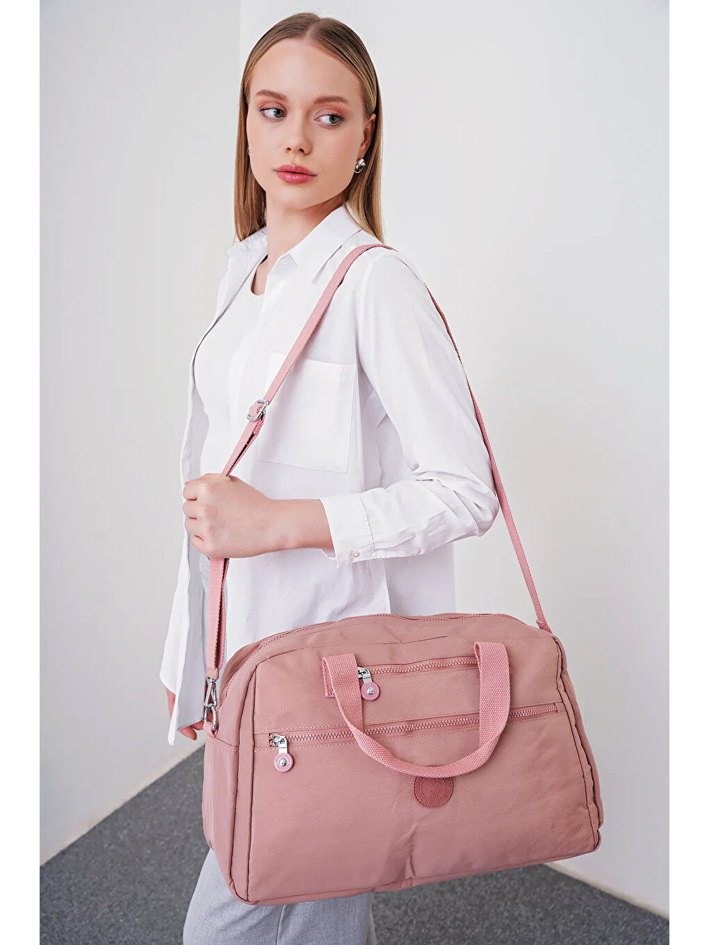 Pembe Fermuar Detaylı El Çantası BHPC6011-4