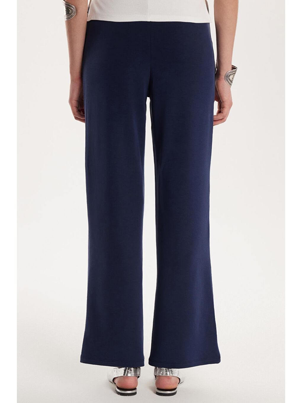 Kadın Relax Fit Rahat Kesim Lastikli Geniş Paça Modal Lacivert Pantolon-4