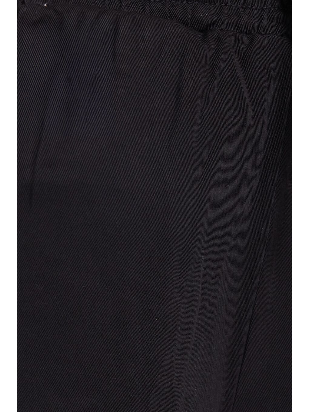 Kadın Regular Fit Klasik Kesim Pamuklu Geniş Paça Siyah Pantolon-5