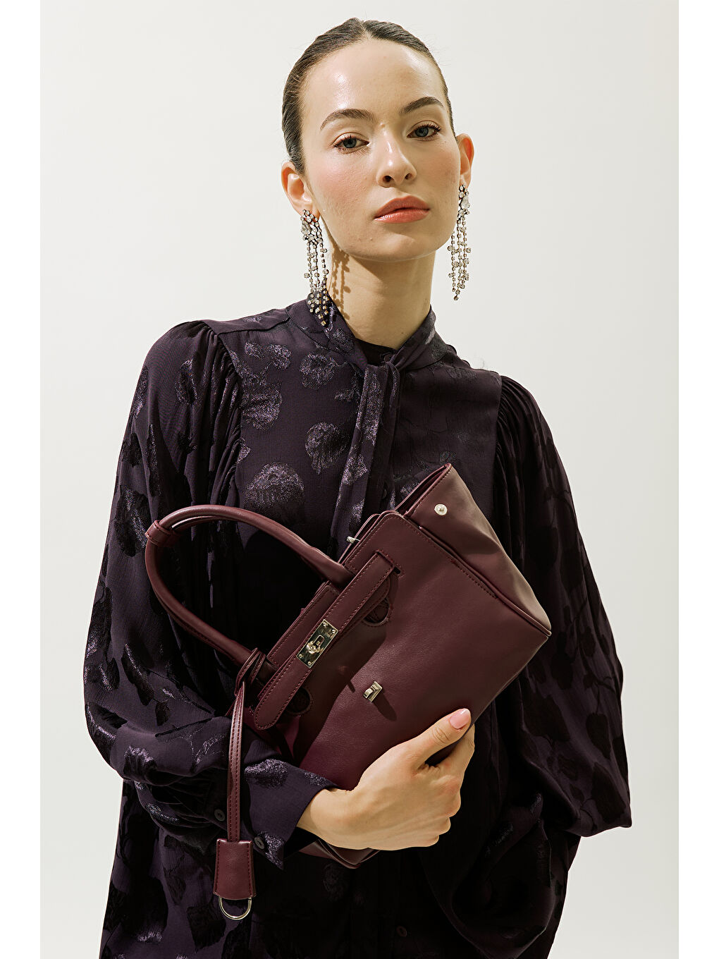 Kırmızı Arte Cepli Çanta Vişne-2