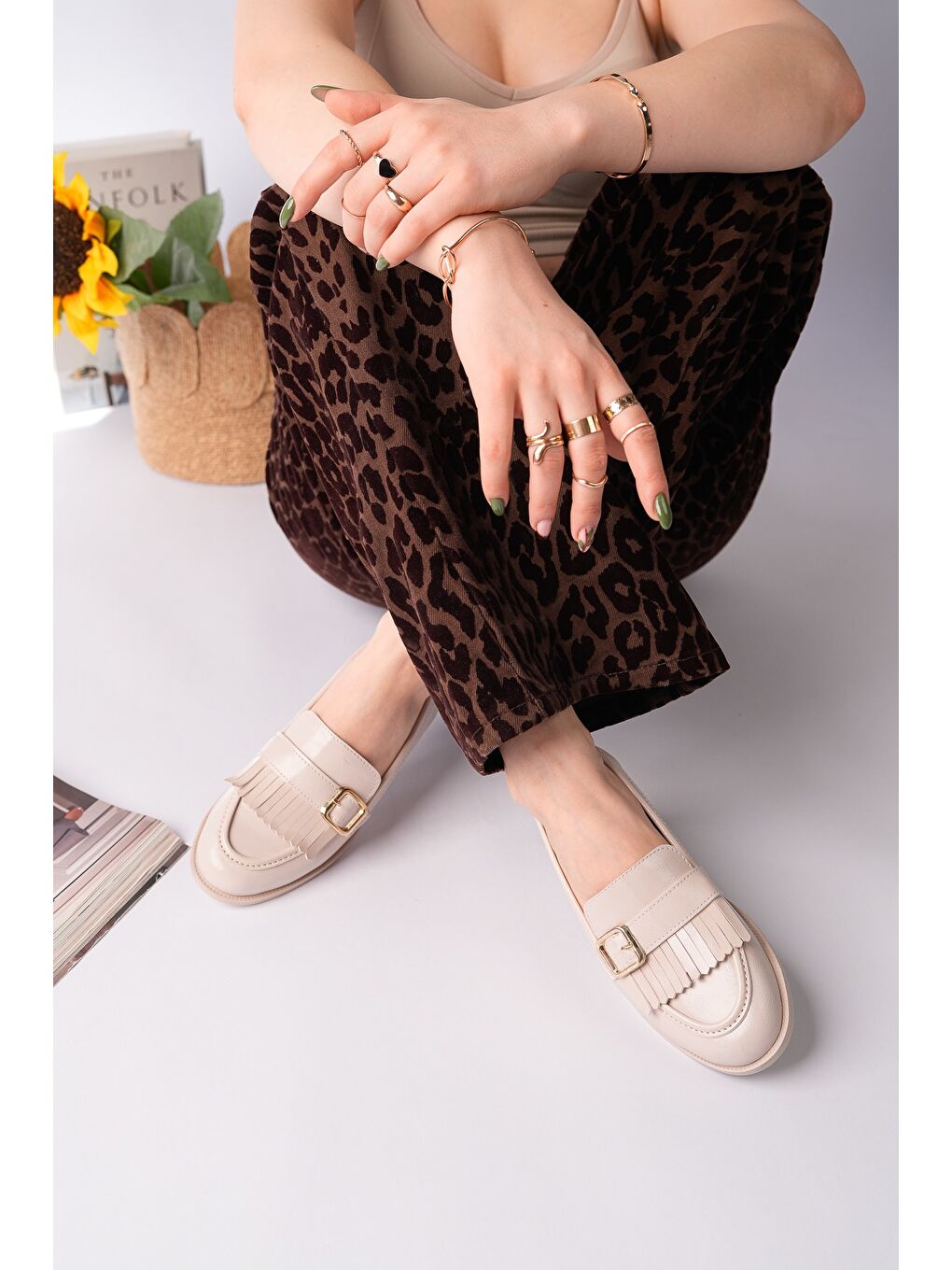 Bej TASSEL Gold Tokalı Püsküllü Kadın Günlük Loafer Ayakkabı-5