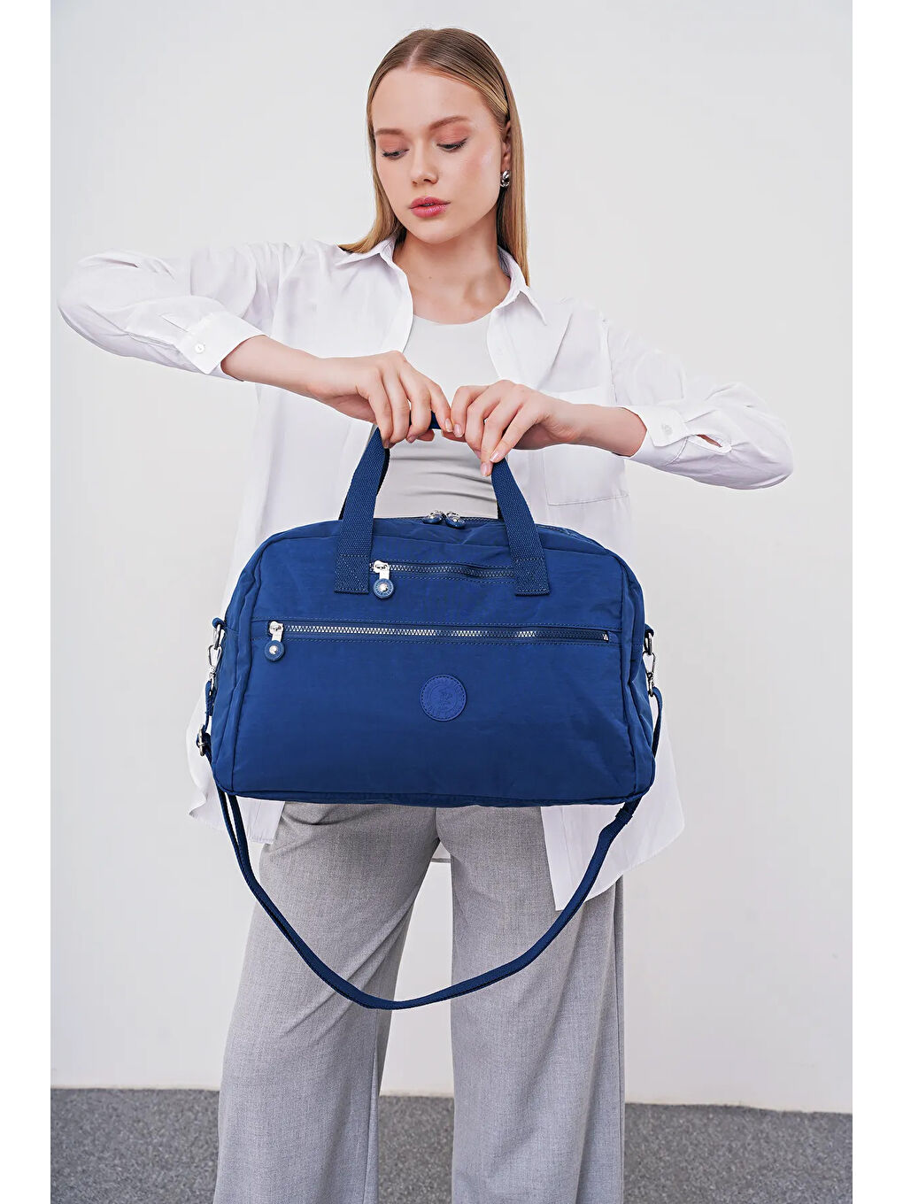 Lacivert Fermuar Detaylı El Çantası BHPC6011-4