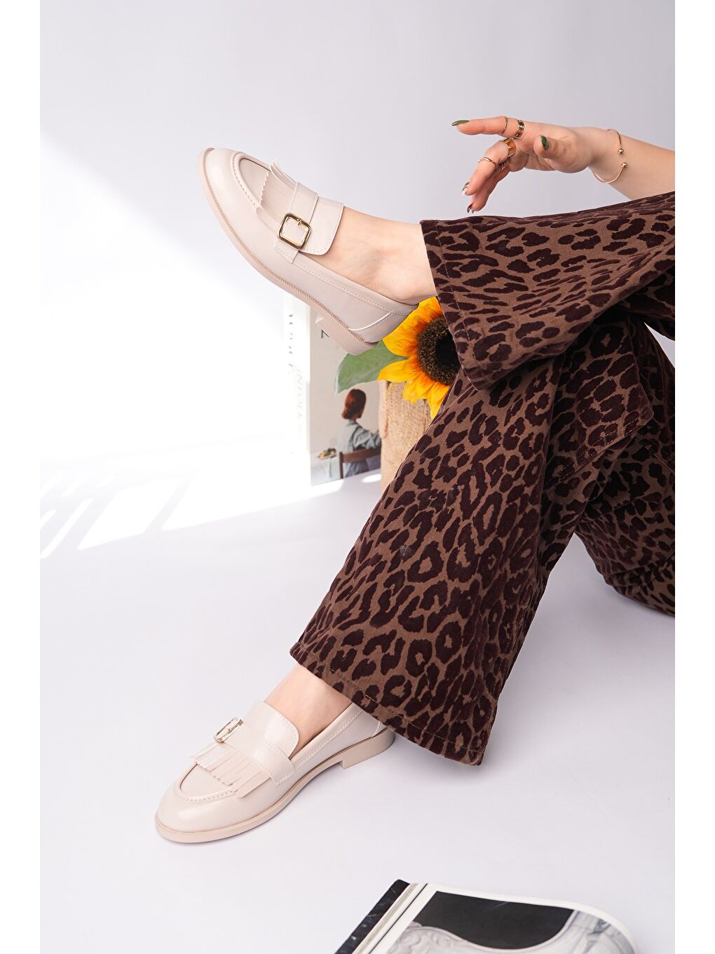 Bej TASSEL Gold Tokalı Püsküllü Kadın Günlük Loafer Ayakkabı-6