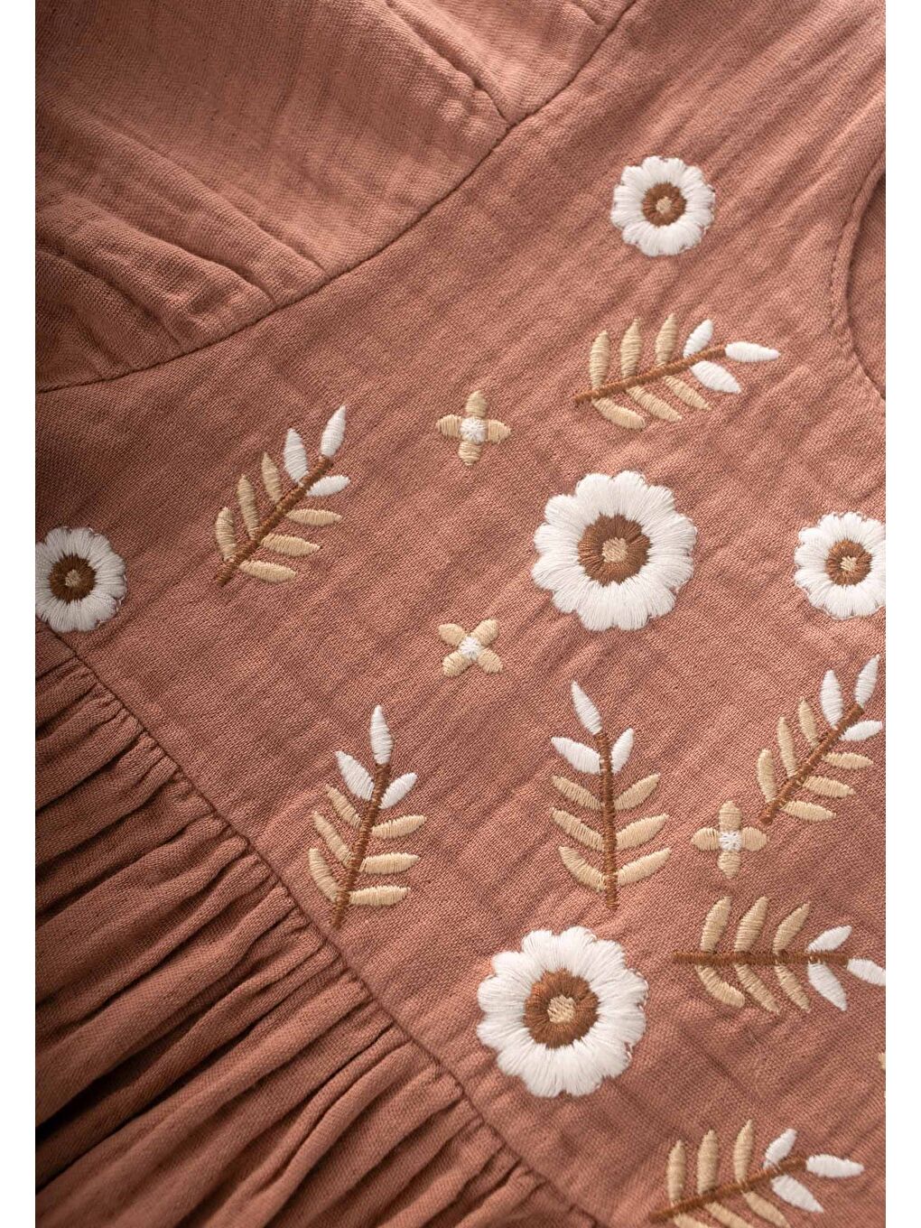 Kahverengi Çiçek Nakışlı Kelebek Kol Elbise 2-8 Yaş Açık Kahve-2