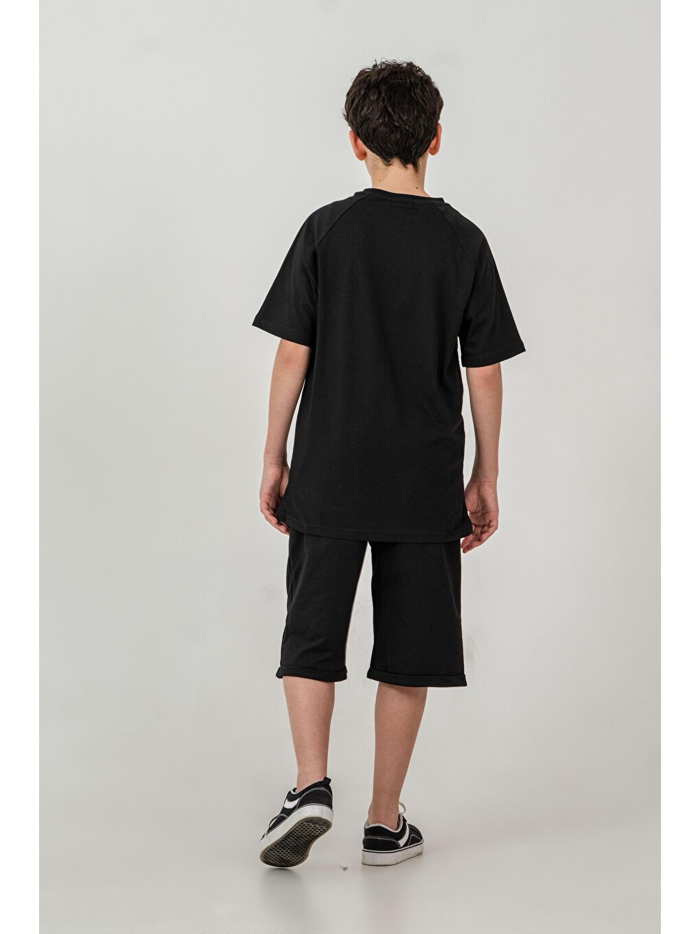 Siyah Üst Ön Orta Yelken Baskılı Alt Sol Bacak Baskılı Erkek Çocuk Şort - Tişört Takımı-5