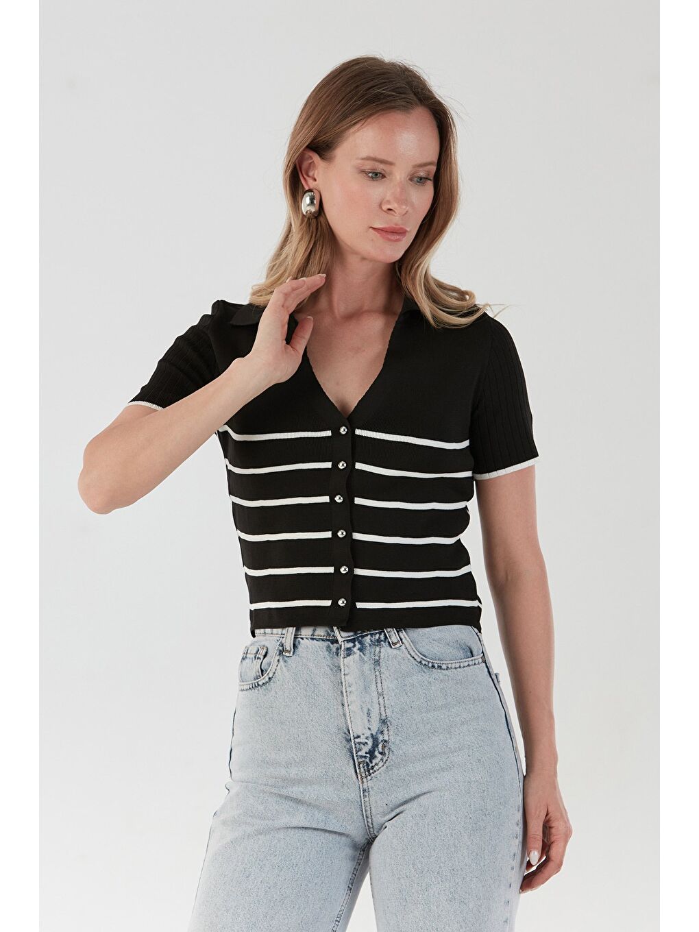Siyah Çizgili Düğmeli Polo Yaka Triko Bluz-1