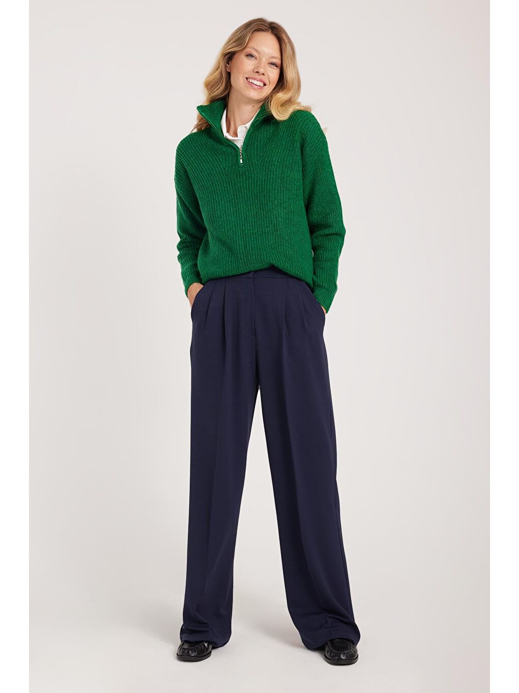 Kadın Regular Fit Klasik Kesim Yüksel Bel Geniş Paça Lacivert Pantolon-3