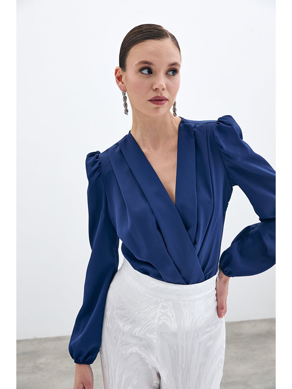 Kruvaze Vatkalı Bodysuit - Lacivert-2