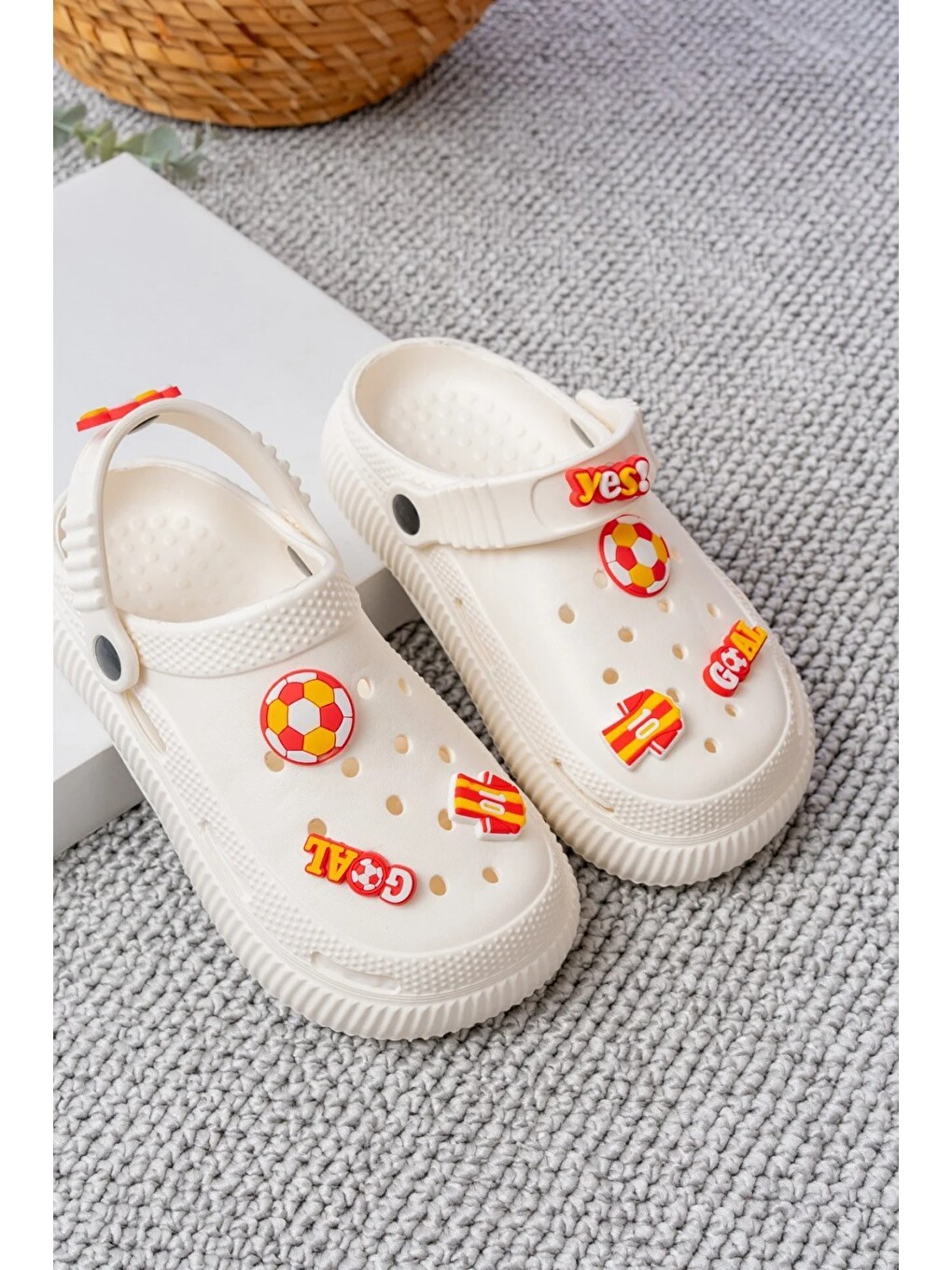 Kırmızı Unisex Çocuk Figürlü Sticker Sandalet-terlik