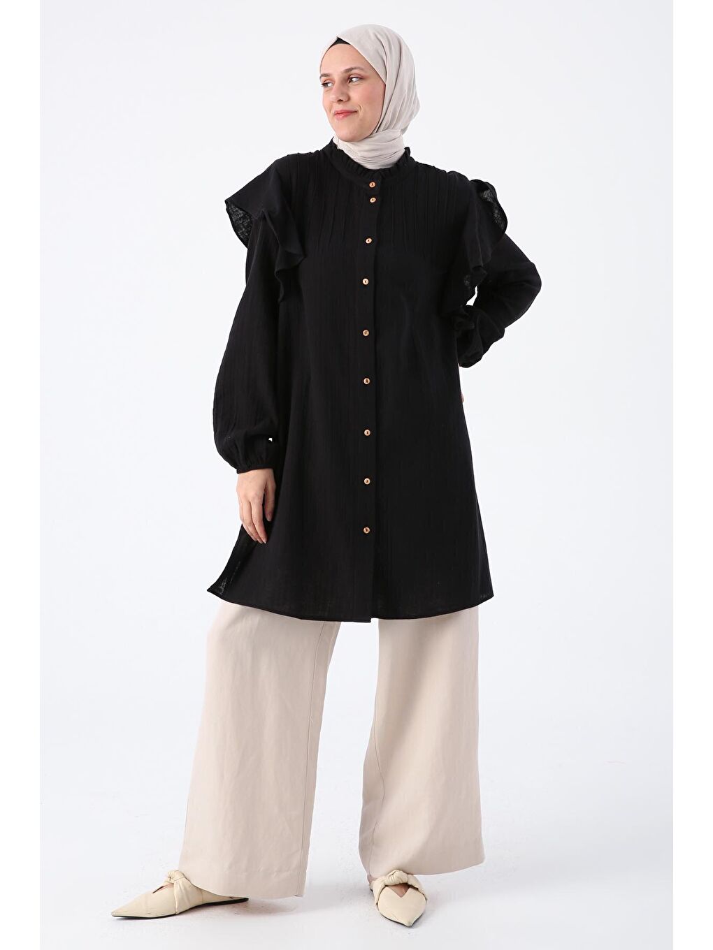 Siyah %100 Pamuk Omzu Volanlı Nervürlü Gömlek Tunik